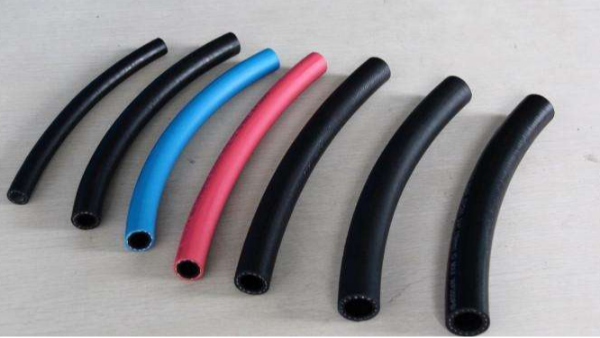 轉(zhuǎn)輪除濕機在橡膠貯存的應(yīng)用